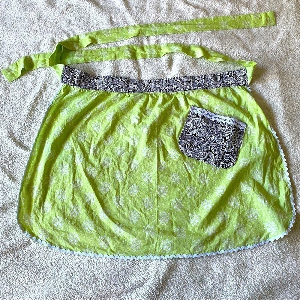 Pale Green retro half apron with black and white accents​​​​​